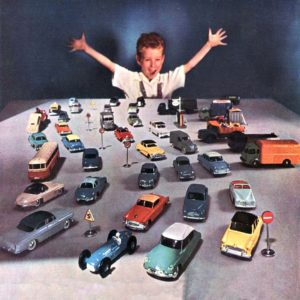 Voitures à l'échelle 1:43. De la marque Dinky-Toys. Des années 1950. Jouets de collection pour les enfants des fifties.