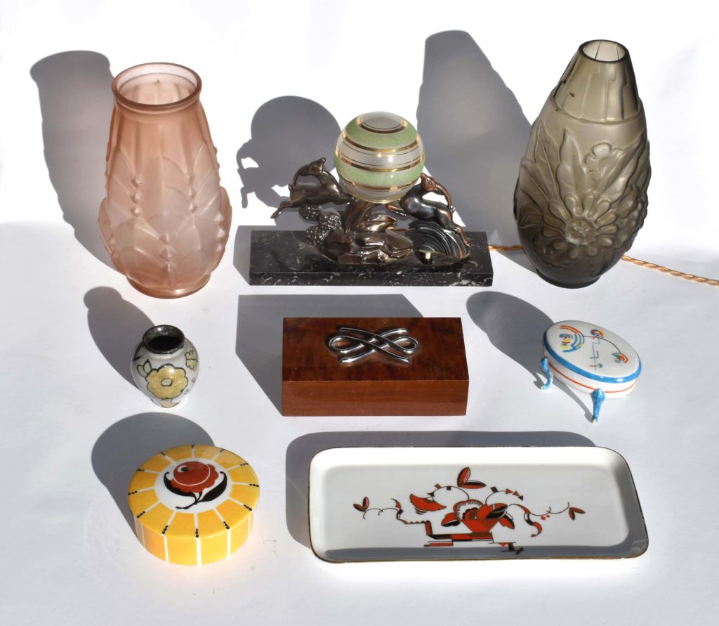 objets et bibelots des années 1920 à 30