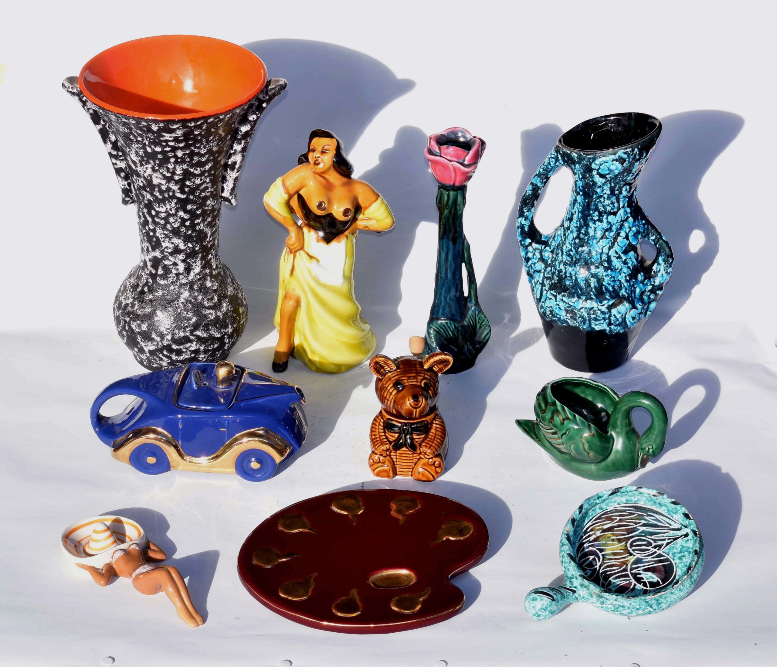Objets, petits meubles et déco vintage kitsch - 20th Schulé Antiquités ...