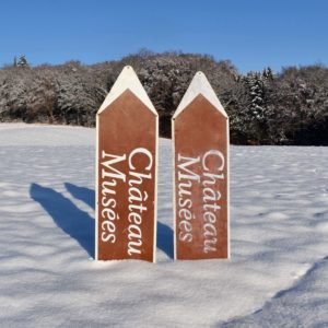 signalisation routière Suisse des lieux culturels : Château musées, couleur brune