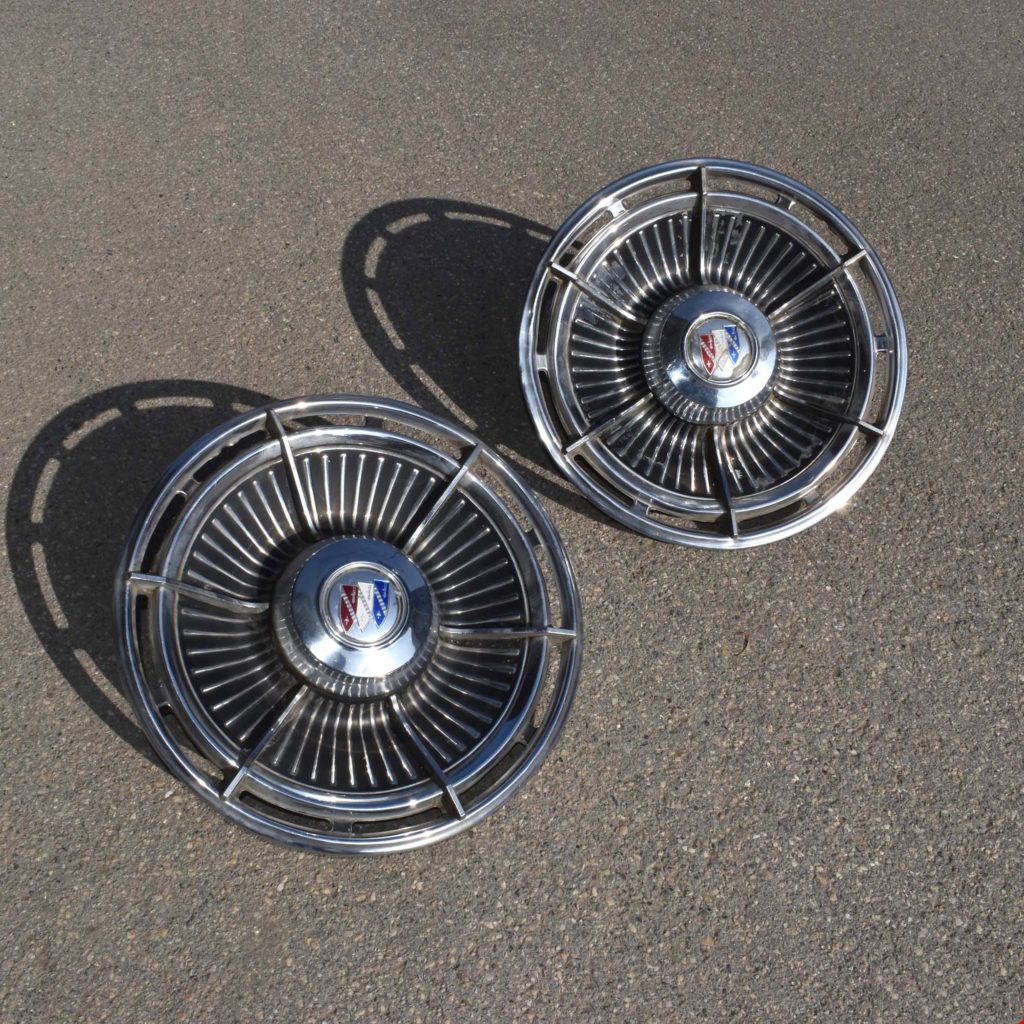 enjoliveurs américains chromés déco Rockabilly Buick Electra 1963