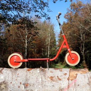 Trottinette d'enfant vintage Suisse de la marque Kemp de Kempten vers 1960. Alte Kinderroller.