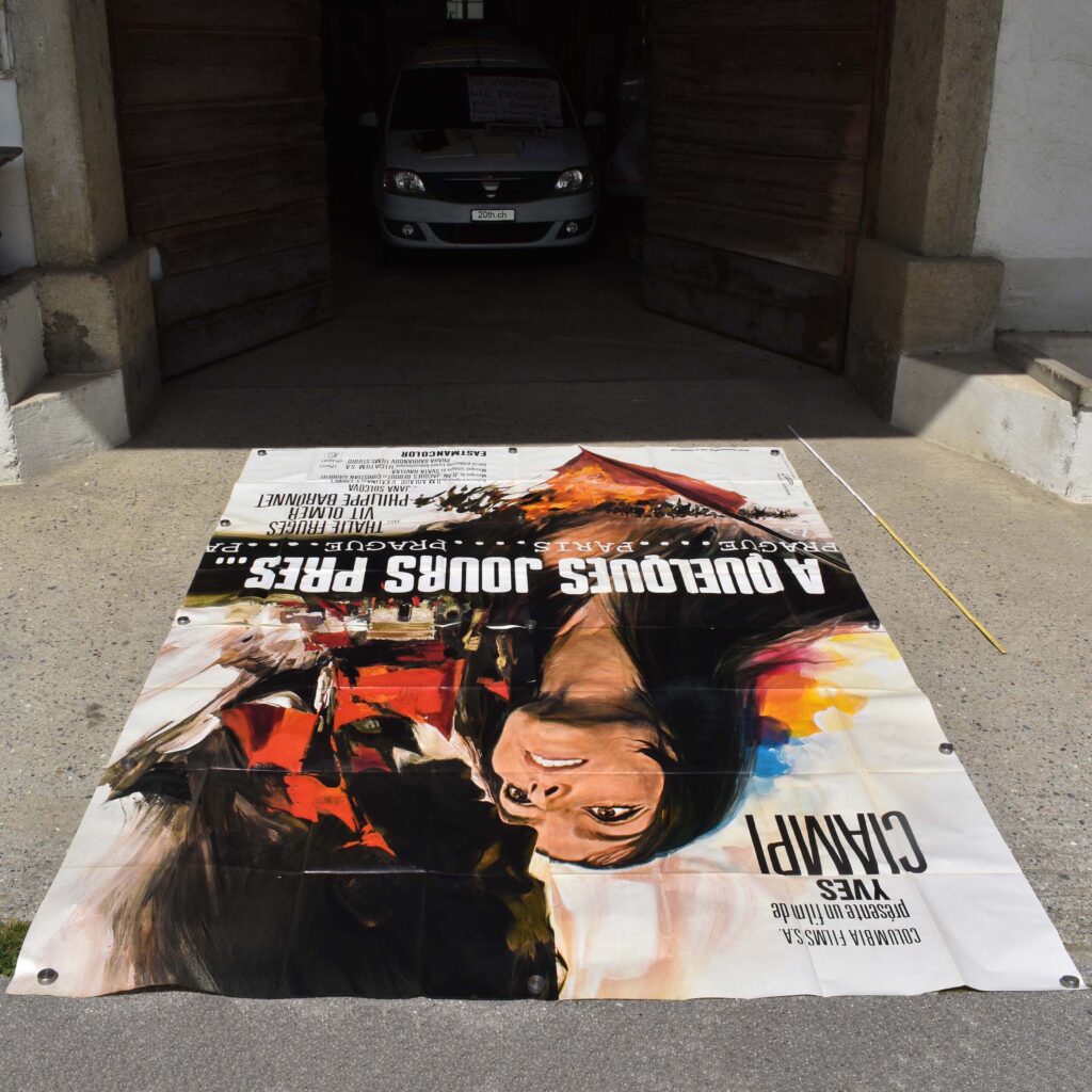 Affiche 2 mètres par 3 film à quelques jours près.