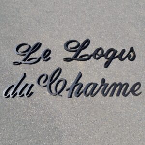 Le logis du charme enseigne vintage 3D
