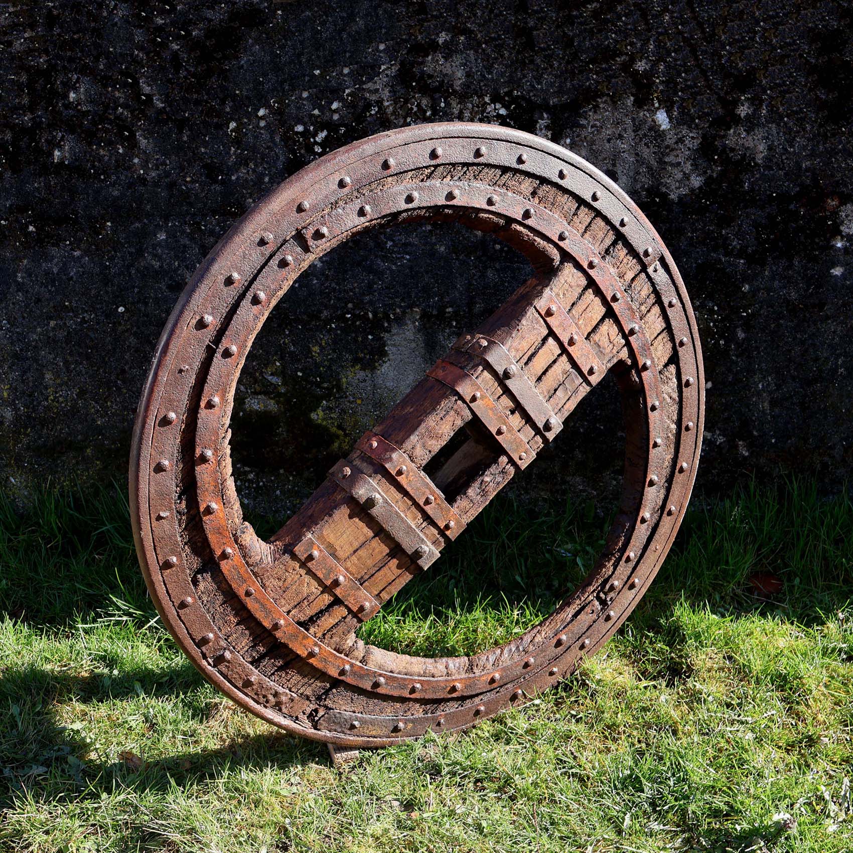 Ancienne roue de char Galicien Espagnol