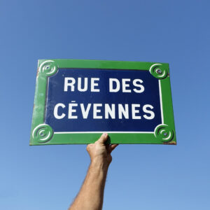 Paris plaque émaillée rue des Cévennes.