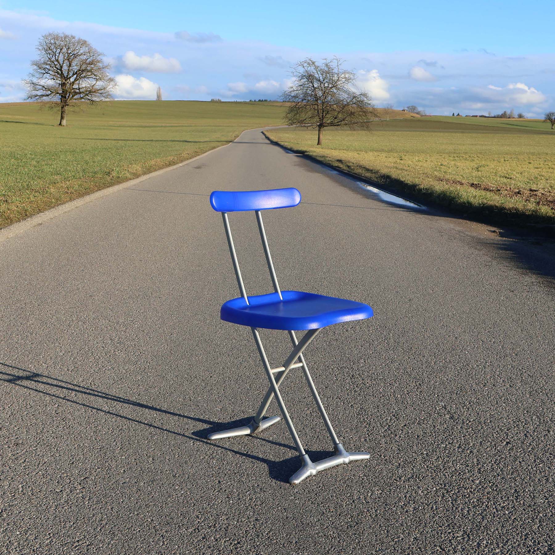 Magis Rondine chair Toshiyuki Kita.