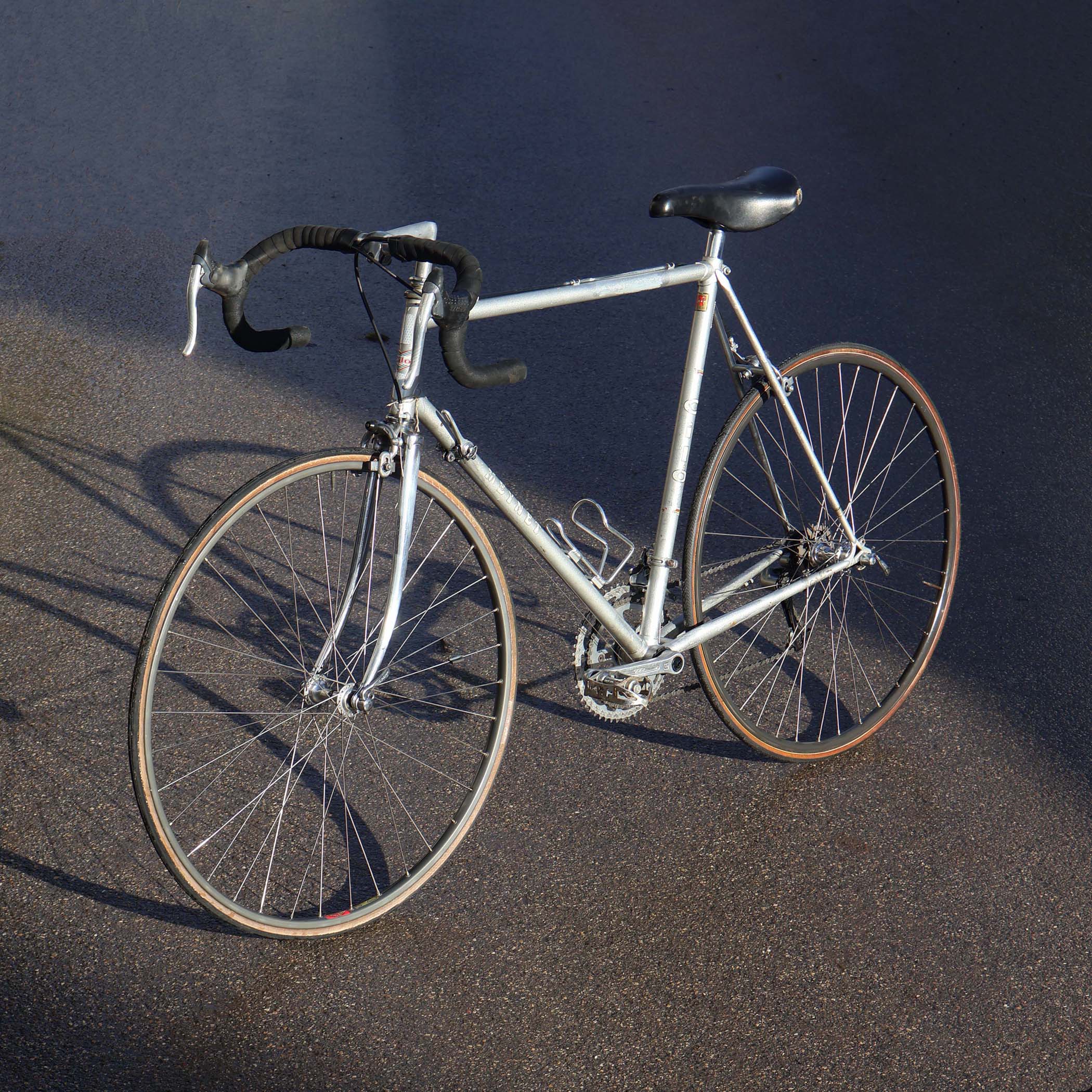 Vélo de course Cilo vintage. De la marque Suisse Cilo cycles.