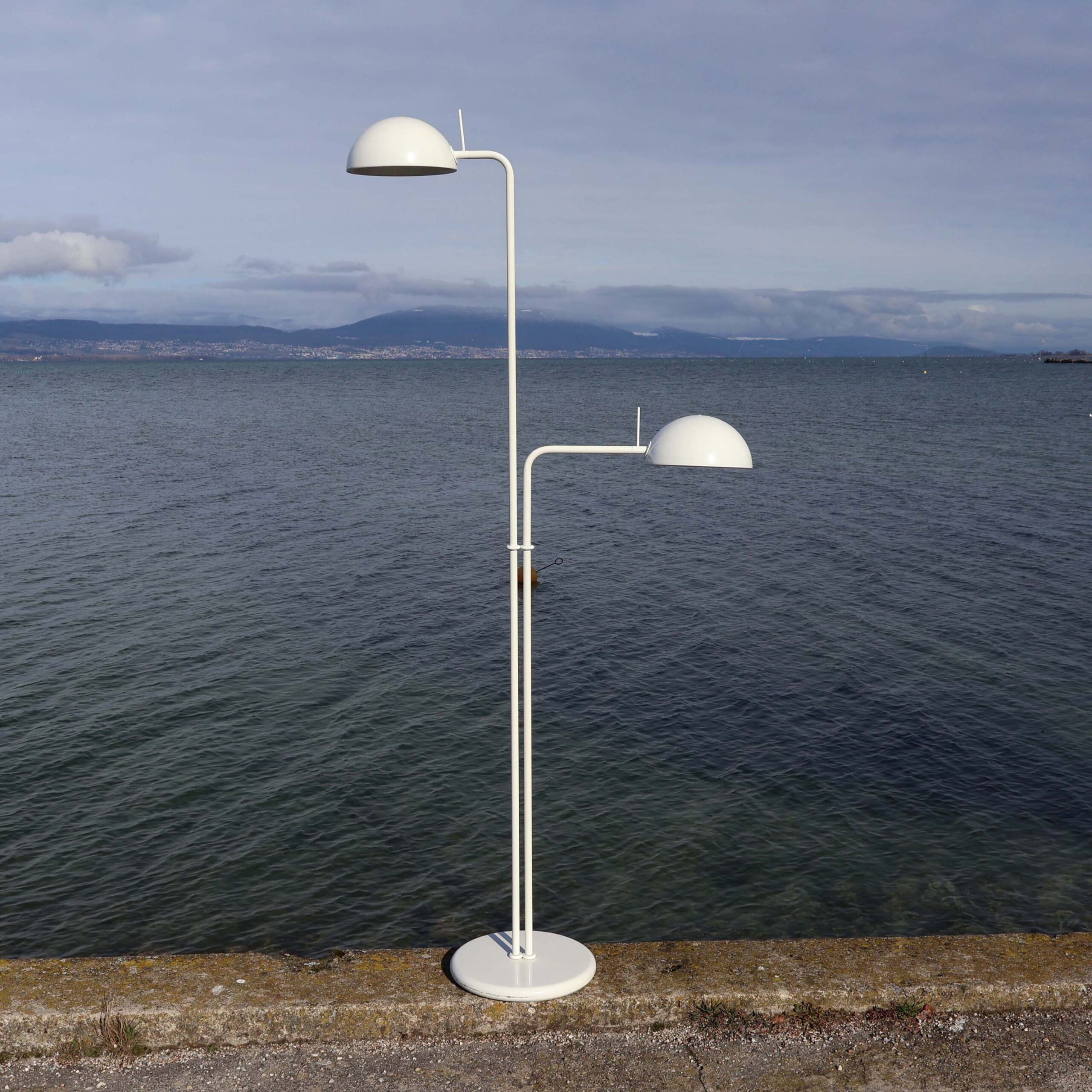 Lampe de sol vintage 70s. Luminaire design seventies