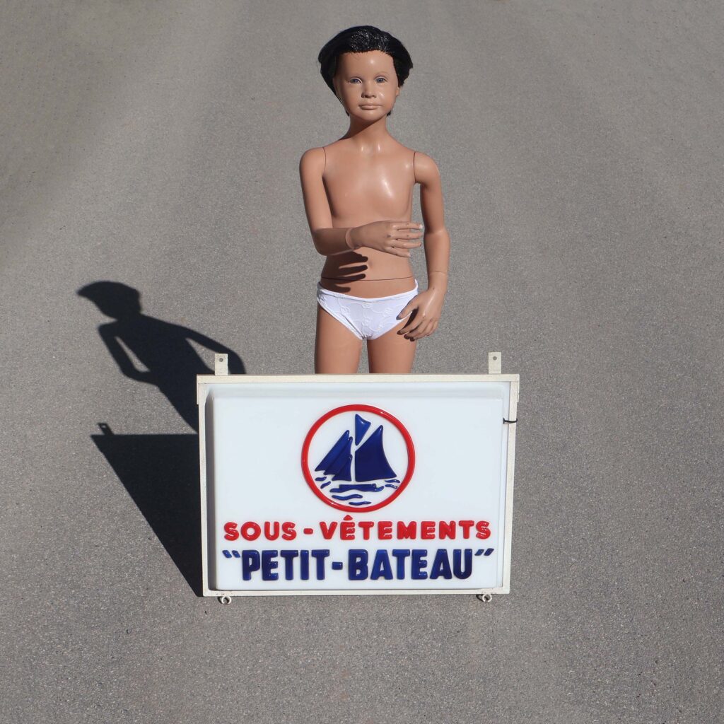 Petit bateau enseigne lumineuse publicitaire des années 1960.