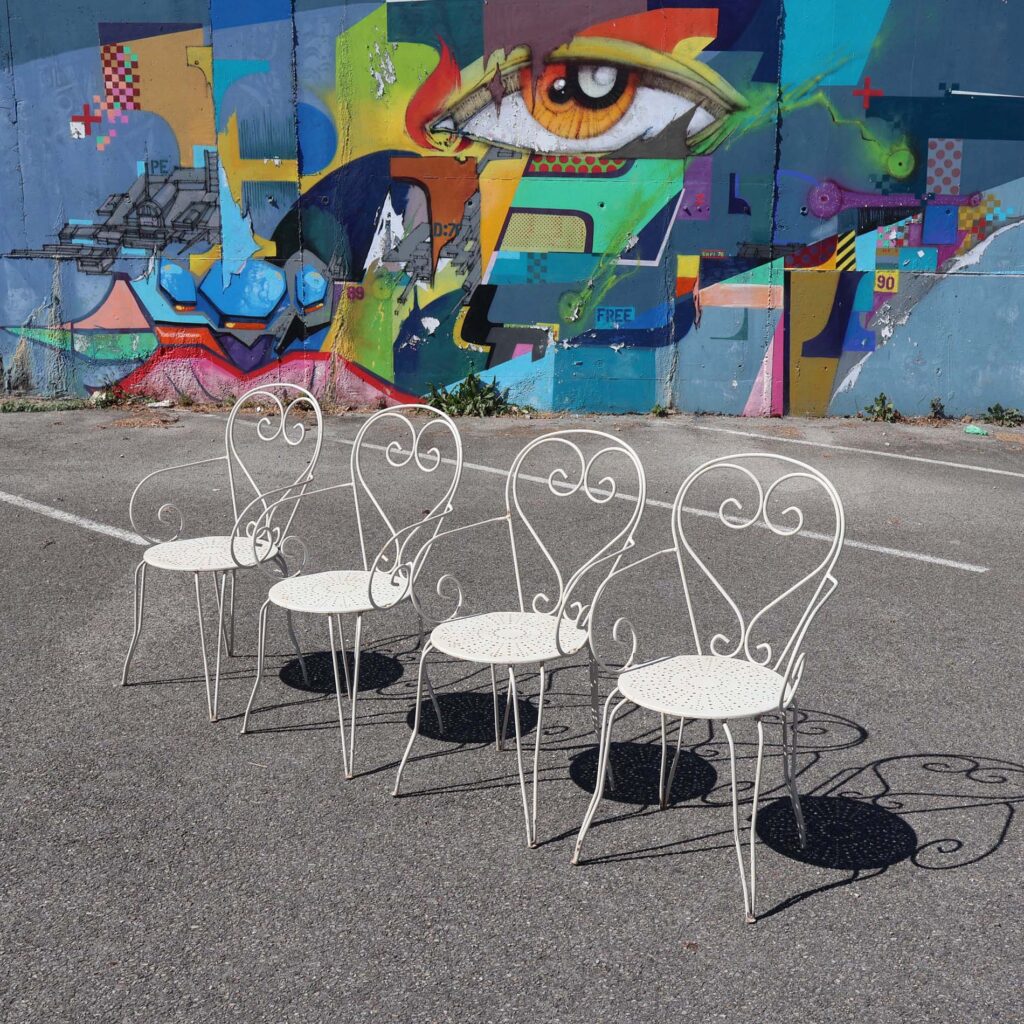4 fauteuils fer forgé romantique. Chaises de jardin avec accoudoirs