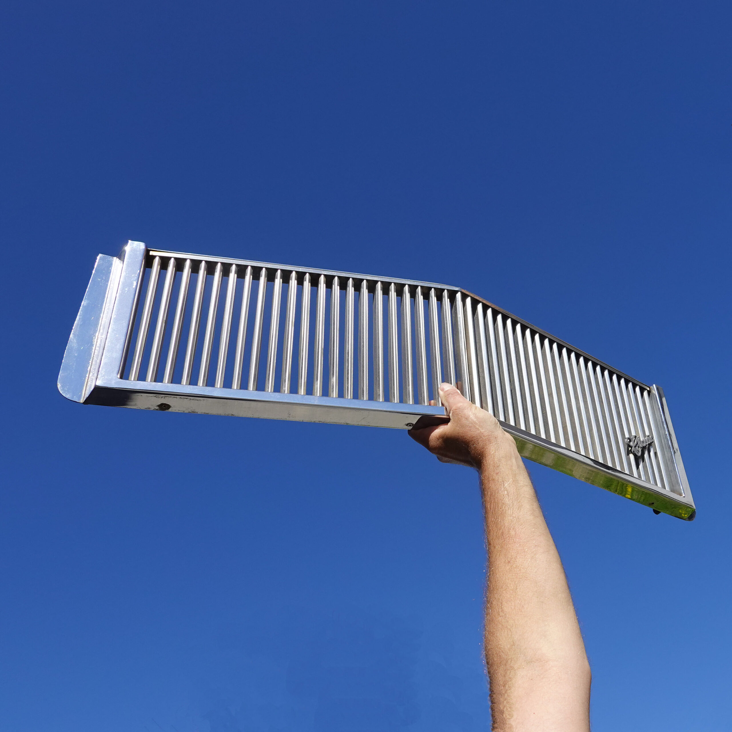 Grille de calandre Chevrolet 80s. Accessoire de marque E&G