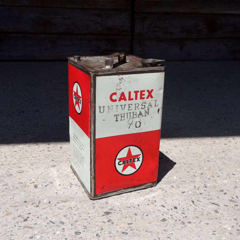 Caltex bidon d'huile USA 50s. Gros bidon de 20 litres américain