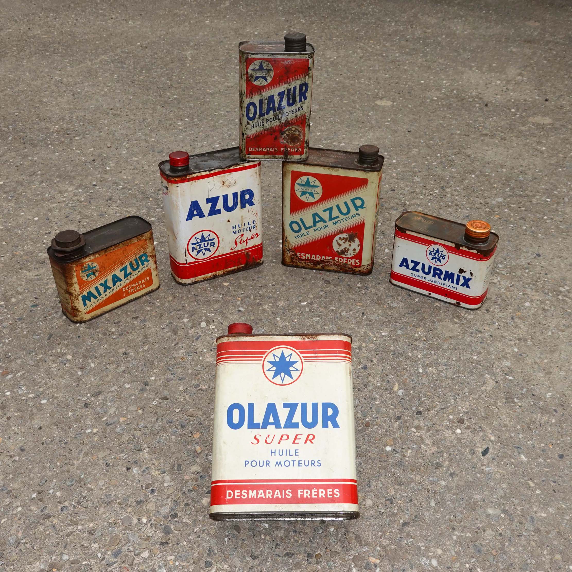 Bidons d'huile anciens Azur 50s. Marque française Desmarais