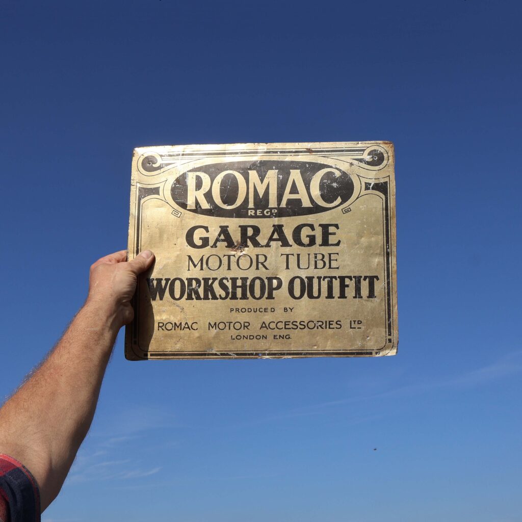 Romac garage workshop outfit 30s. Tôle publicitaire ancienne